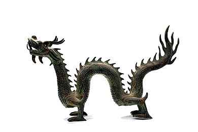 张津瑜吃瓜51fun：明星张津瑜揭秘娱乐圈幕后，51fun平台成热议焦点，网友热议其接地气表现