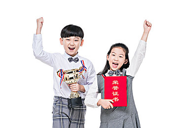 五月婷婷丁香综合：春意盎然丁香梦，诗意花海浪漫行