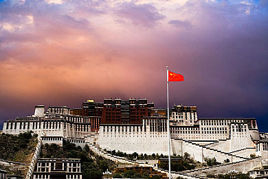 国产又粗又猛又爽又黄：游戏争议：创新与责任，构建清朗文化空间-1