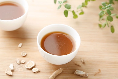 亲情会王芳高敏大团圆婚礼：王芳高敏喜结良缘，家族大团圆婚礼传递亲情与爱情之美