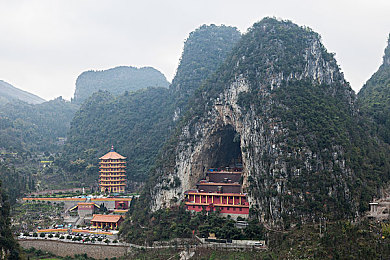 少妇推油高潮三次：油脂香溢情意浓，经营奇遇高潮现——探秘《油脂狂欢》非凡体验之旅-2