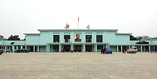 B站24小时直播间：直播乐园：B站全景，多元娱乐，青春共鸣场-3