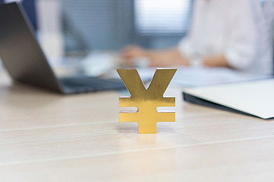 变态上司长腿美女枫可怜：揭秘游戏魅力角色：穿越上司变身长腿女神，枫可怜引领辅助风潮-3