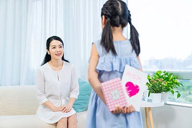 高中小鲜肉叫床gαy勉费：网络风波：青少年教育待加强，网络监管需升级-5