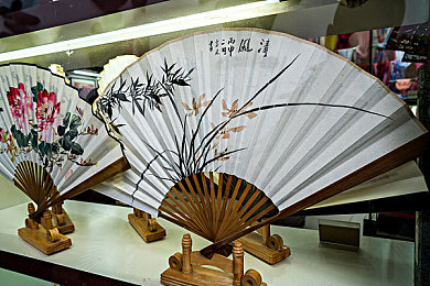 新久草视频：独角戏革新风，游戏内容创未来潮流解码-3